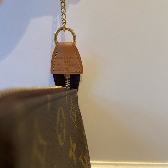 Louis Vuitton Mini Pochette AUTHENTIC/ NO FLAWS - Picture 15 of 15